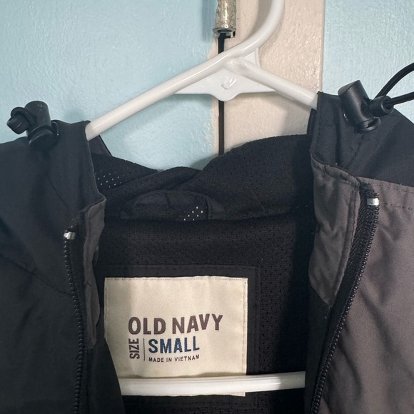 Old Navy wind breaker jacket - Picture 4 of 7